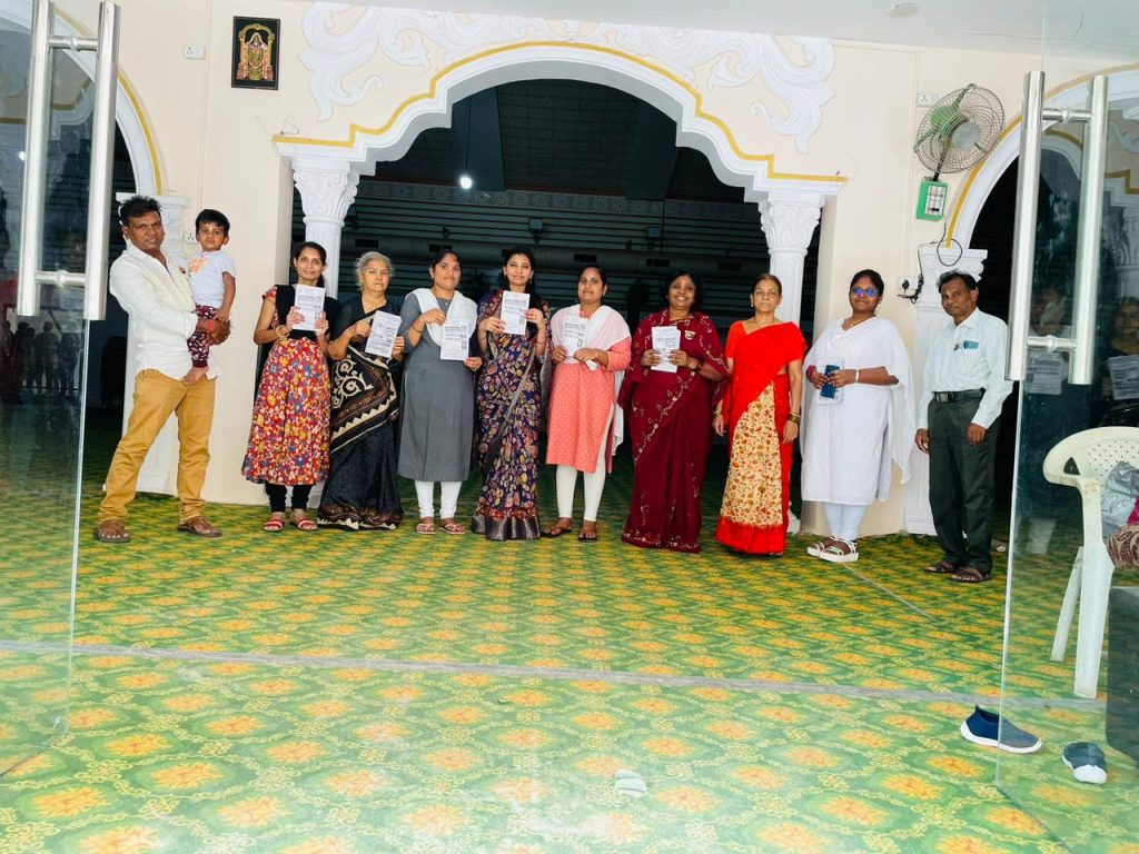 Aumaujaya viswa mahila seva samithi pracharam.