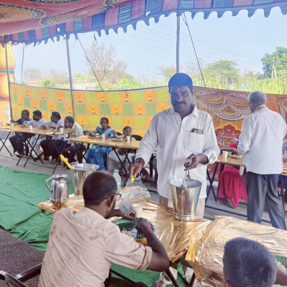 Food Distribution At Rampllay