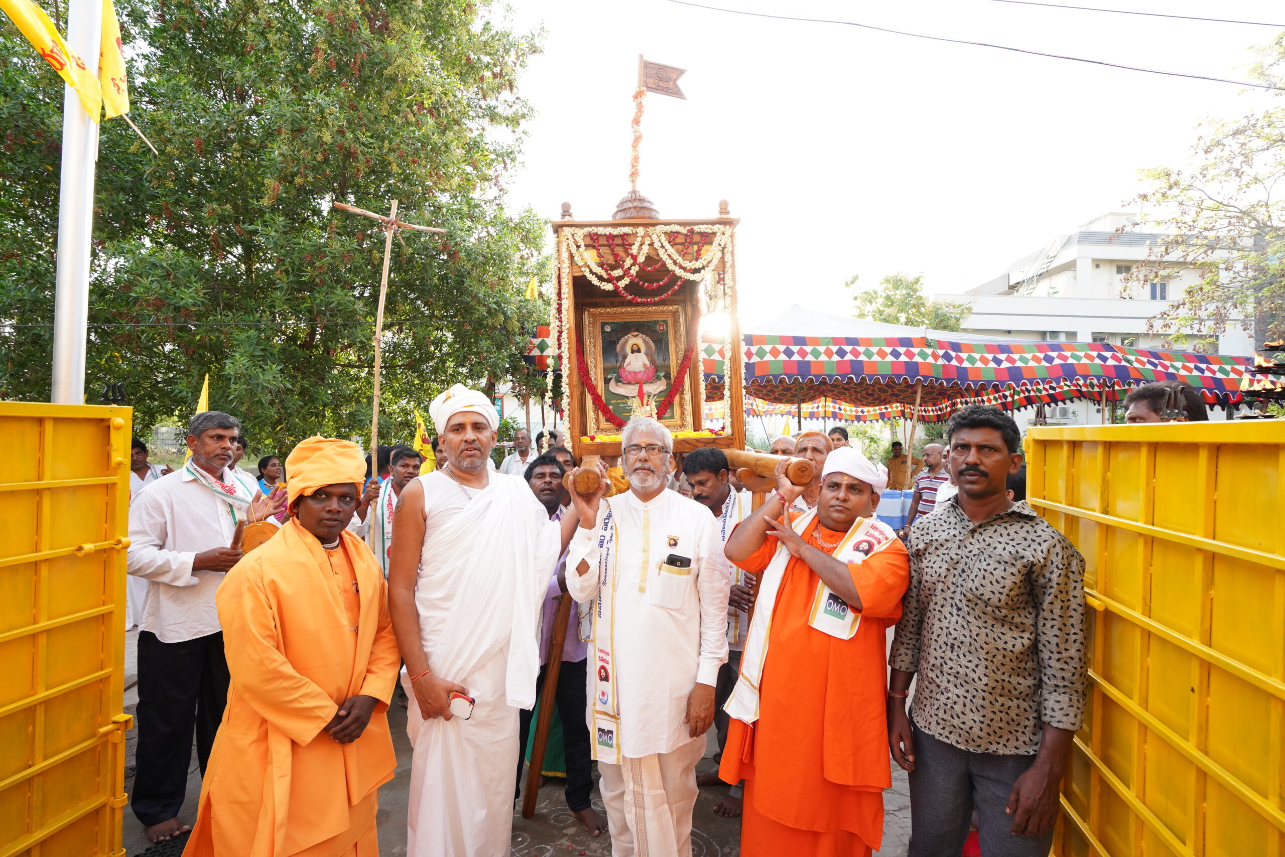 Aumaujayaa Guru Pournami at Kaikalur 2022