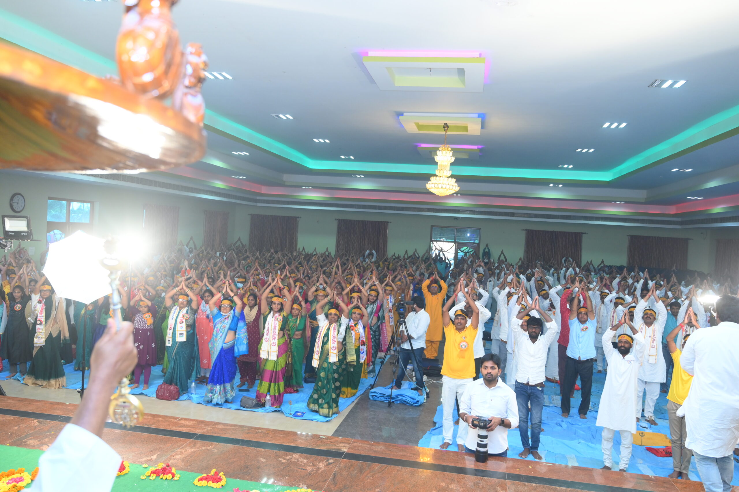 aumaujaya guru pournami at kaikalur 2022 - devotees participated in satsang