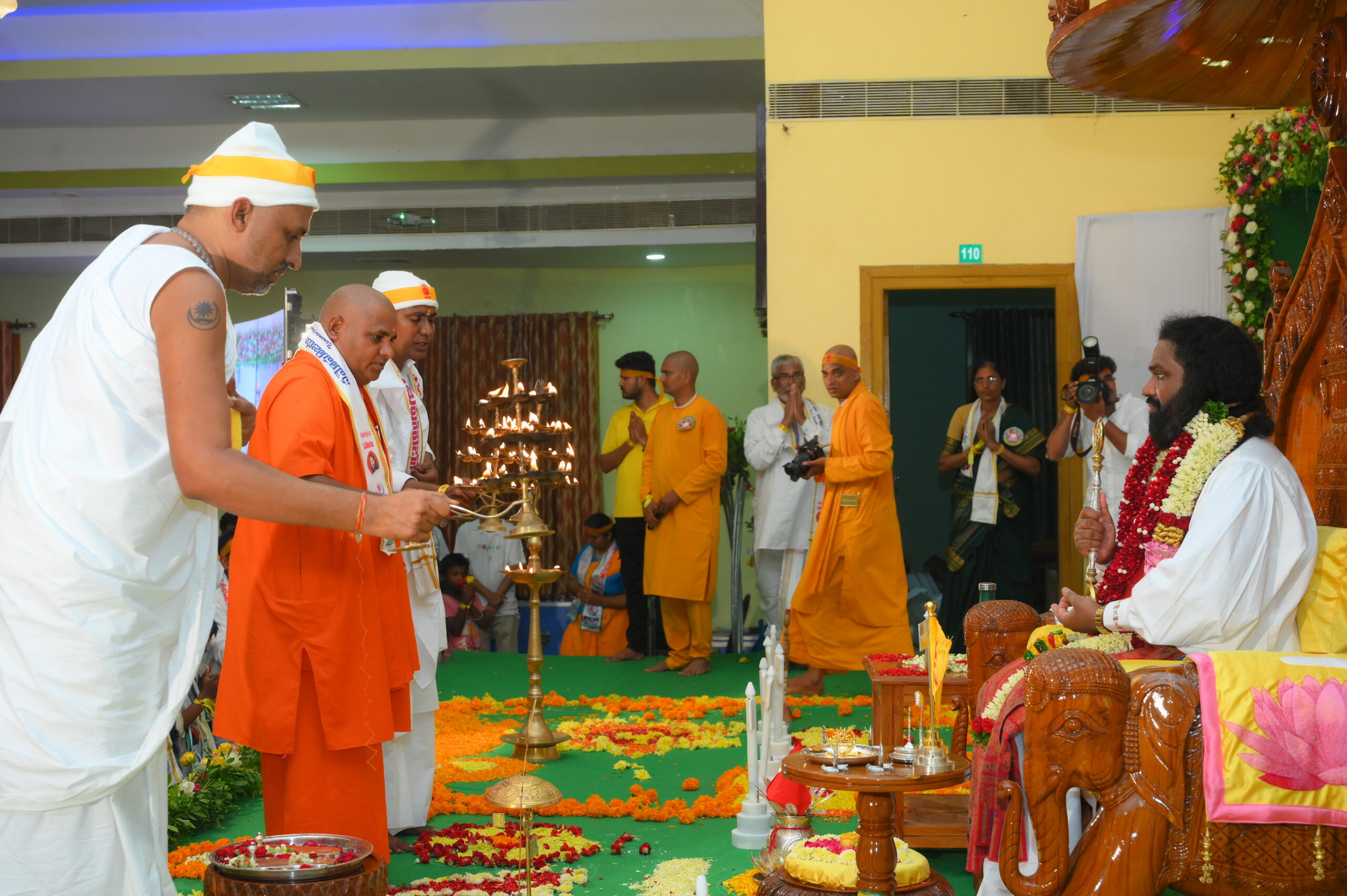 guru pournami akhanda harathi 2022